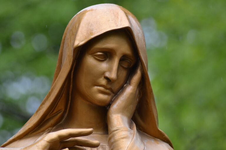 statue, woman, crying